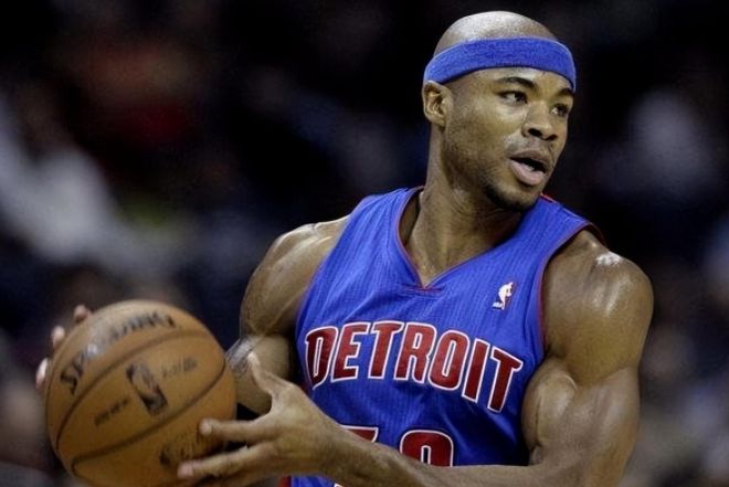 臂球星不少但能把球衣穿成紧身衣就5人凯发K8国际众所周知NBA拥有麒麟(图1)