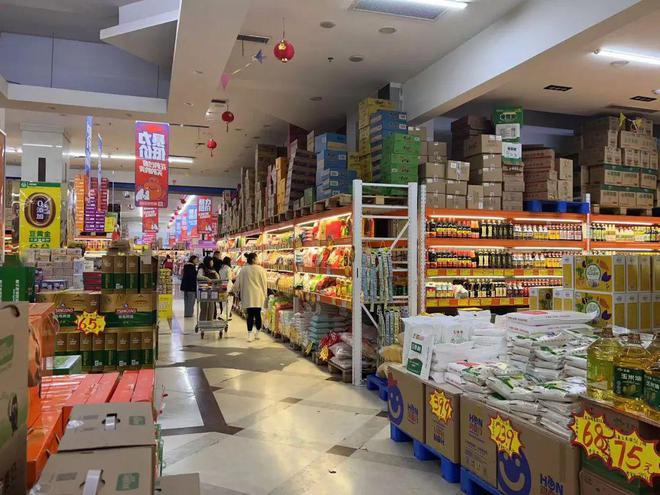 局零售：三线+量贩零食店K8凯发登录入口经销商入(图8)