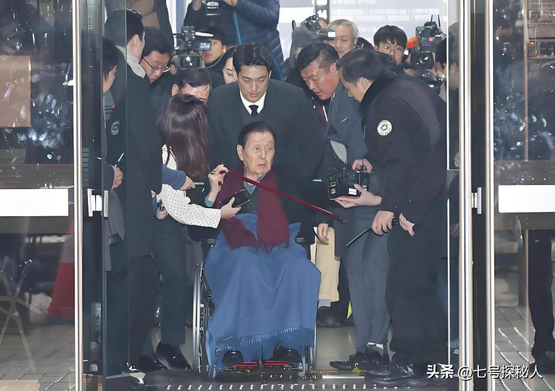 0岁垂涎22岁女星把人性卑劣发挥到极致凯发K8旗舰厅30岁入赘发家成大财阀6(图6)