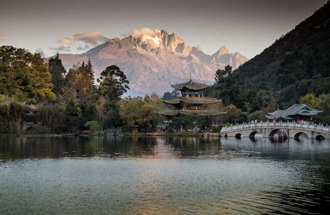 化差异目的地文化指南凯发旅途贵宾：旅行文
