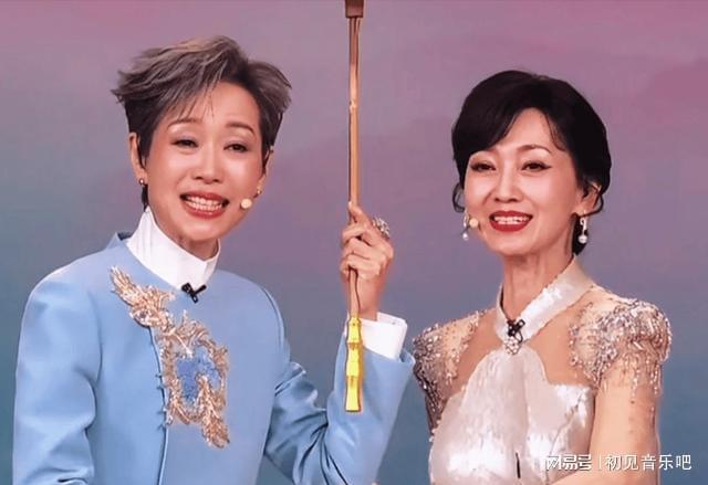 子许仙30年后撒糖竟藏惊天秘密凯发K8登录入口神仙售后！白娘(图5)