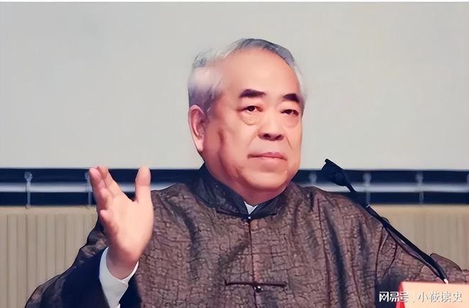 曾已衰老比他小 50 岁的娇妻仍如花似玉凯发国际K8结婚仅 1 年87 岁的范(图3)